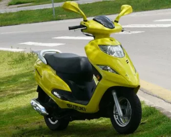 Burgman i é o novo scooter 125 da Suzuki