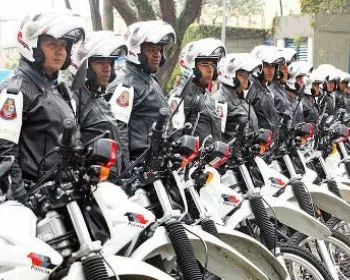 Governo entrega 320 motocicletas para a Polícia Militar