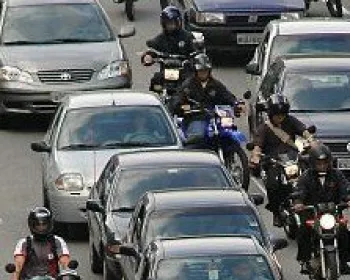 Motoboys de Brasília poderão ter que usar colete airbag