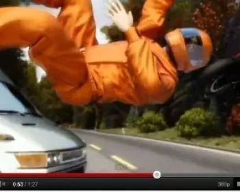 Conheça a esfera airbag, proteção total contra tombos de moto