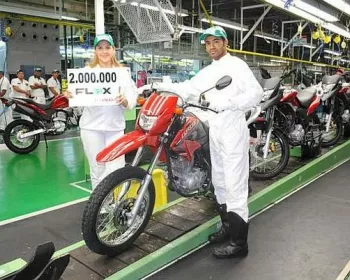 Honda alcança produção de dois milhões de motos flex no Brasil