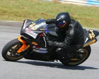 Goiano de motovelocidade: Edson Morales vence Superbike