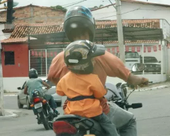 Transporte de criança em moto – Qual é a idade mínima?