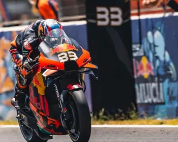 MotoGP: inalcançável, Binder leva KTM e África do Sul à vitória