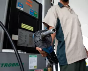 Por que o preço da gasolina está tão alto? Não culpe os impostos