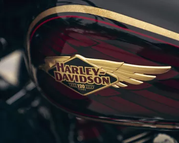 Série de motos alusiva aos 120 anos da Harley à venda no Brasil