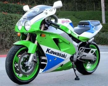 Da maldição ao sucesso? A origem do 'verde Kawasaki'