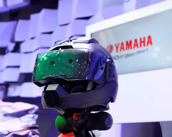 Melhor que Vision Pro? Yamaha terá capacete de moto com VR