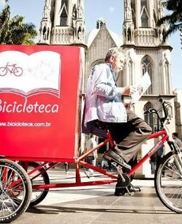 Projeto recebe doação de dez novas “biciclotecas”