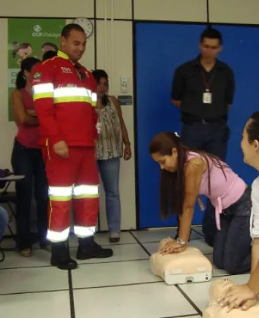 SOS Médico da ViaLagos treina profissionais de emergência de hospitais municipais
