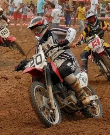 Motocross matogrossense: poucos pontos separam os líderes do estadual