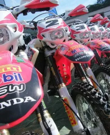 Equipe Honda Mobil apresenta seu time e conhece a estrutura para o Rally Sertões 2012