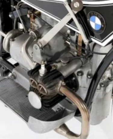 BMW Motorrad completa 90 anos fabricando sonhos