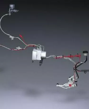 É possível adaptar ABS e Injeção Eletrônica em qualquer moto?