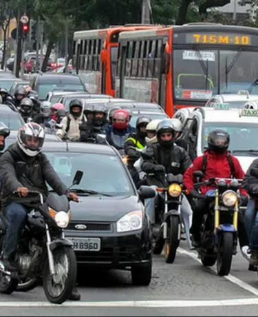 Detran/SP dá dicas de segurança para motociclistas