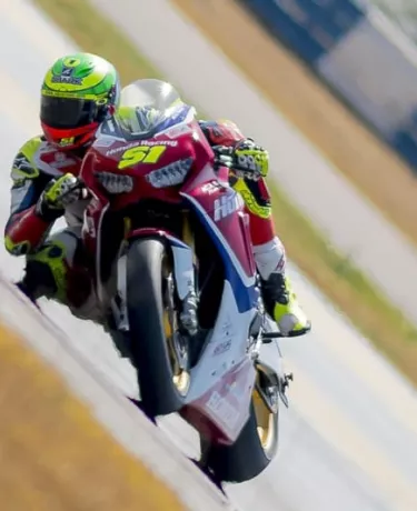 Superbike Brasil assiste a novo show de Eric Granado