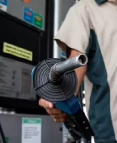 Por que o preço da gasolina está tão alto? Não culpe os impostos