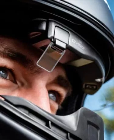Display transforma capacete de moto em ‘smart’