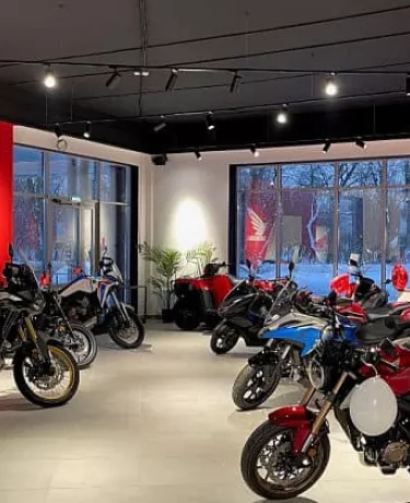 Boicote à Rússia: Honda suspende venda de motos e carros