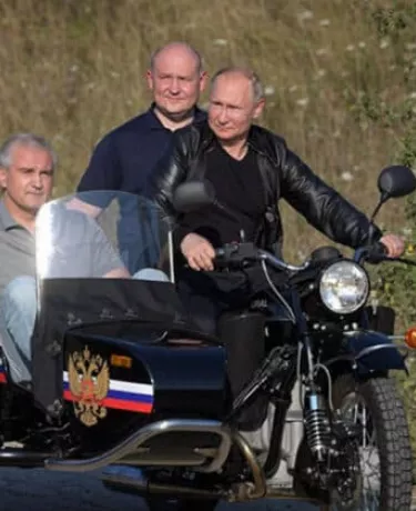 A mais importante marca de motos da Rússia deixa o país