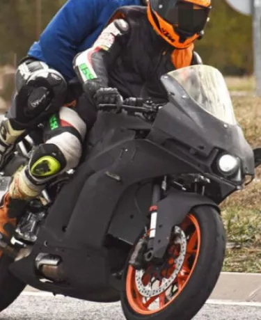 Austríaca KTM pode lançar moto esportiva inédita, em breve!
