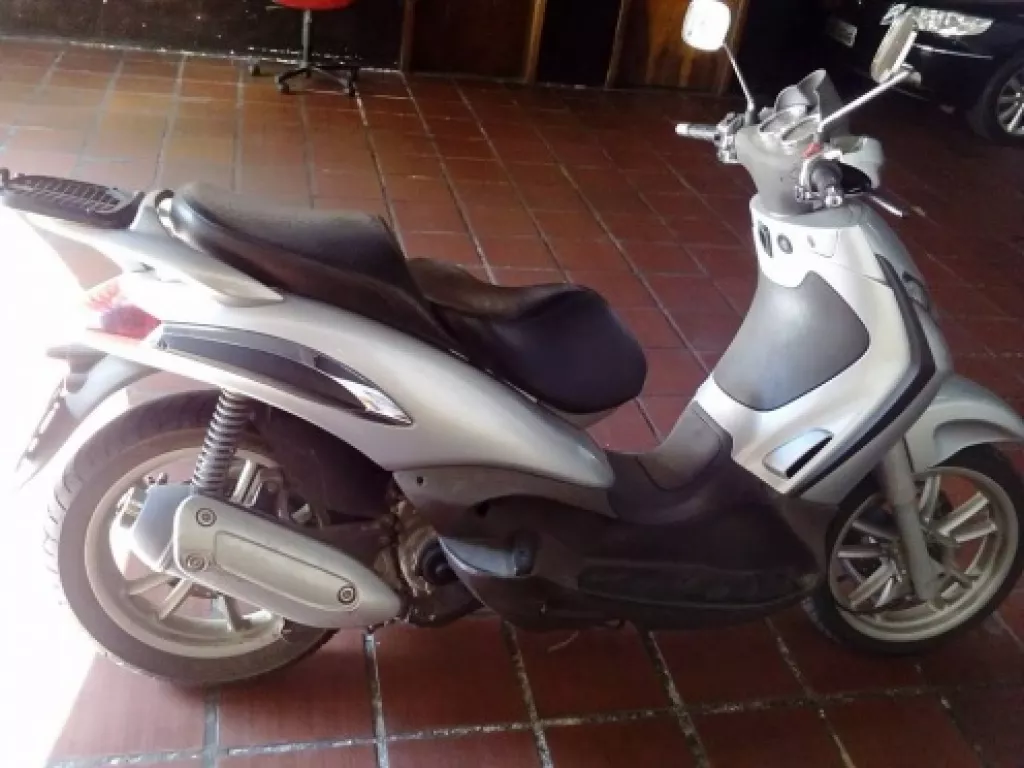 Imagens anúncio Piaggio Beverly 250 Beverly 250 (Scooter)