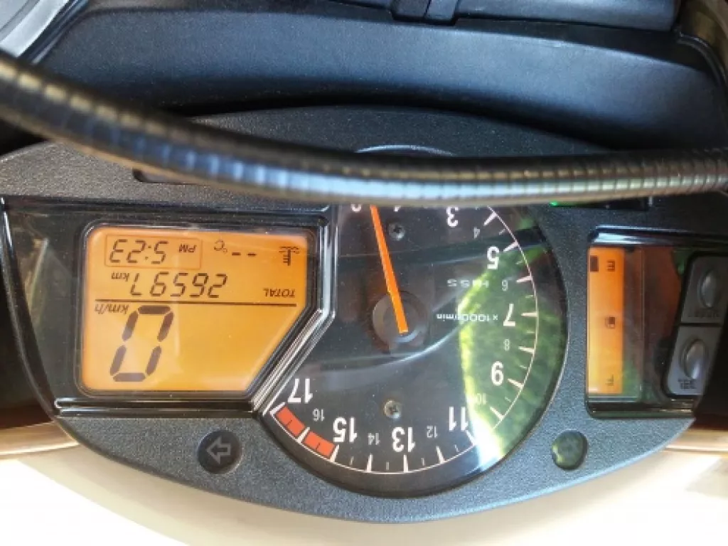 Imagens anúncio Honda CBR 600 RR CBR 600 RR (STD)