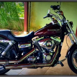 Imagens anúncio Harley-Davidson Dyna Super Glide Custom