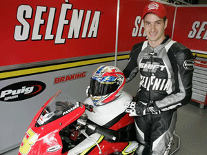 Foto: Leandro Panad‚s, piloto da categoria Superbike patrocinado pela SHIFT e KBC