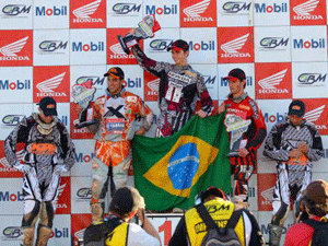 Foto: Leandro Silva venceu duas baterias do Latino de Motocross