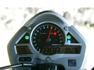 Nova Honda CB 600F Hornet com ABS - Frenagem com segurança
