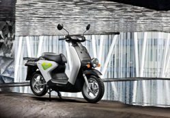 Honda inicia programa de demonstração da scooter EV-neo na Espanha