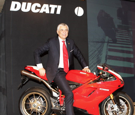 Presidente da Ducati dá mau exemplo