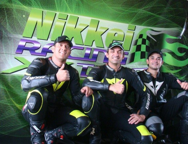 Nikkei Racing Team Kawasaki - Ronaldo Leitão, Francisco Carvalho e Fernando Cabral.