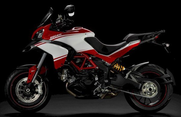 Ducati faz promoção com a Multistrada 2013