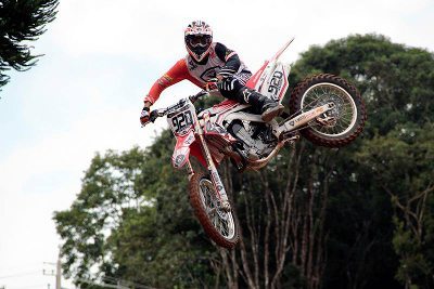 Willian Guimarães vence duas provas no Paranaense de Motocross