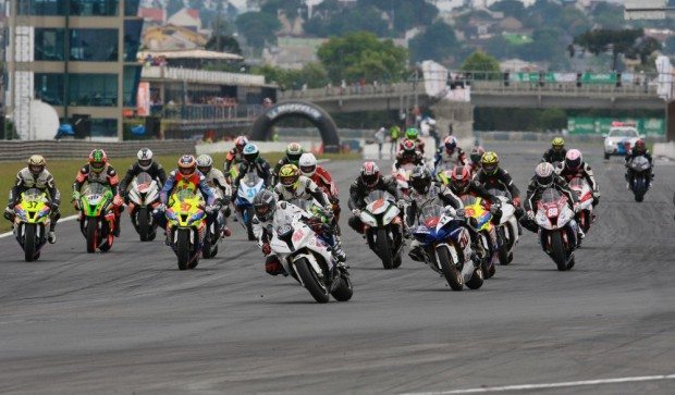 Palco tradicional de corridas acirradas, o autódromo de Curitiba receberá mais de 80 pilotos na abertura da temporada - foto: Equipe Sanderson