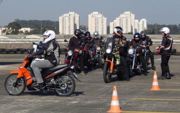 ABTRANS altera datas para novas turmas do curso de pilotagem de moto