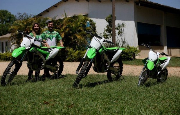 Apresentadas as novas motos de Off-Road da Kawasaki na pista Kalango Cego em Itupeva, S.P.