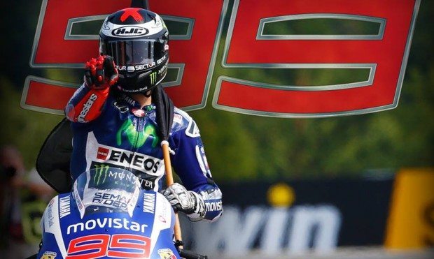 Após incrível recuperação no campeonato, Lorenzo conquista o título de 2015 de MotoGP™