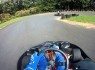 Para os casais unidos pela adrenalina nada como uma boa corrida de kart. Imagem: Youtube