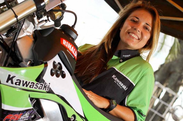 A piloto Moara Sacilotti corre no Rally dos Sertões a xx anos entre os marmanjos
