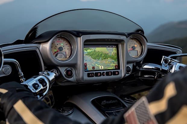 Grande novidade dos modelos, Ride Command apresenta ao motociclista uma série de informações, em um tela de 7 polegadas e alta definição