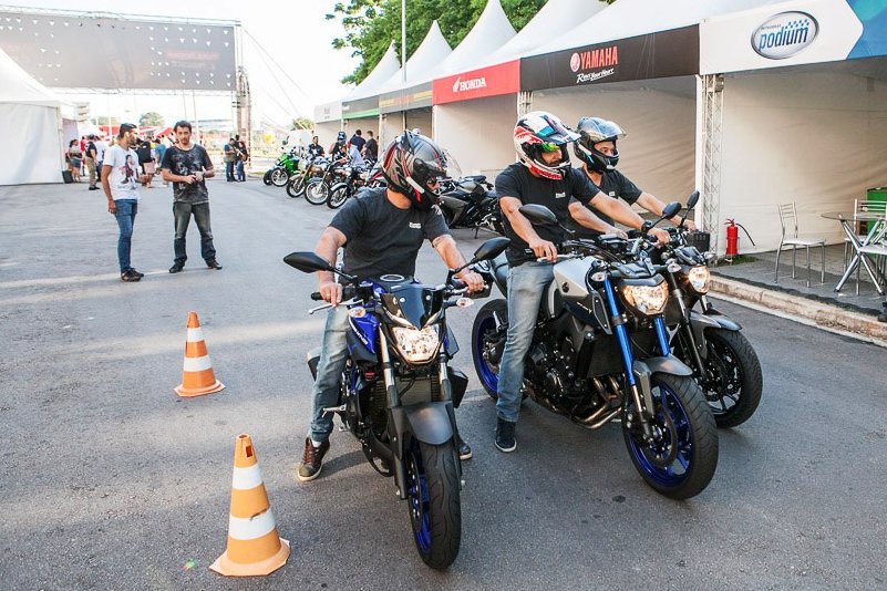 Test-ride das motos premium no festival interlagos