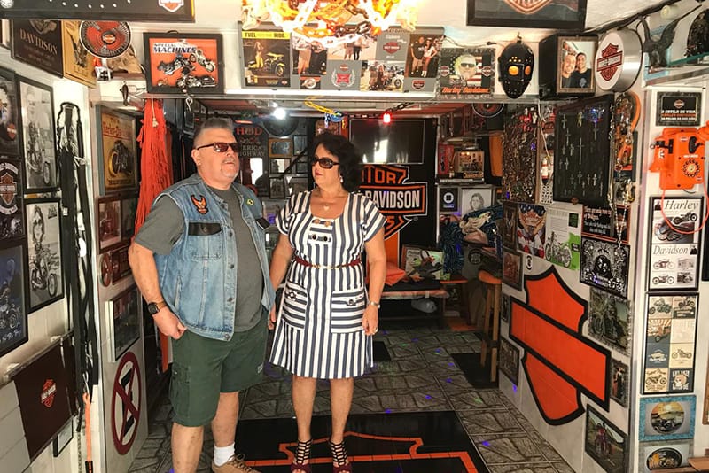Garagem HD é templo da Harley Davidson, em Petrópolis