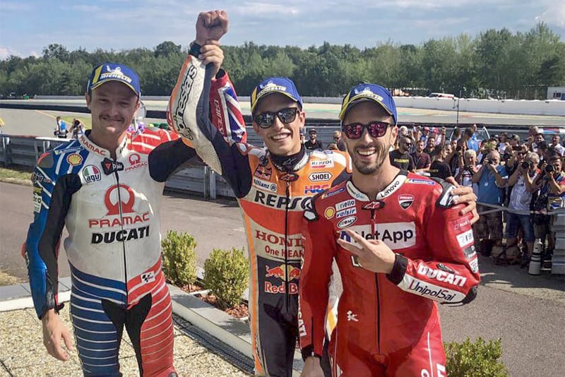MotoGP Brno: Márquez vence de ponta a ponta