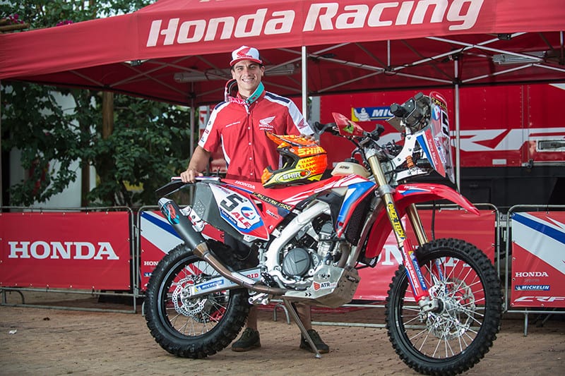 Tunico Maciel, bicampeão do Sertões, também renovou seu contrato com a Honda Racing