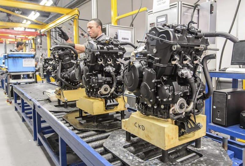 A cada 13 minutos uma nova motocicleta nasce na fábrica da Triumph