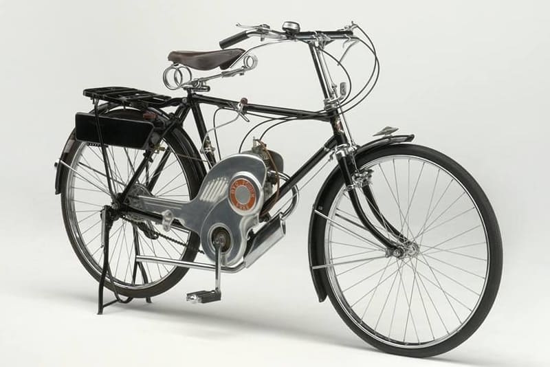 A bicicleta motorizada Power Free foi a pedra fundamental da Suzuki motos