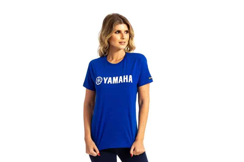 Linha de vestuário da Yamaha tem camisetas, bonés e acessórios para fãs da marca